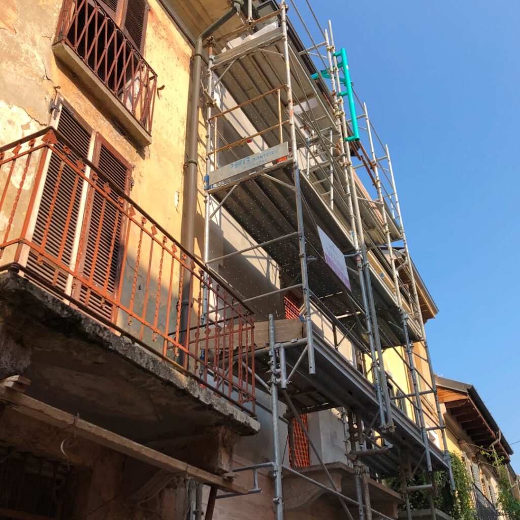 accessori-pezzo-speciale-mensole-su-misura