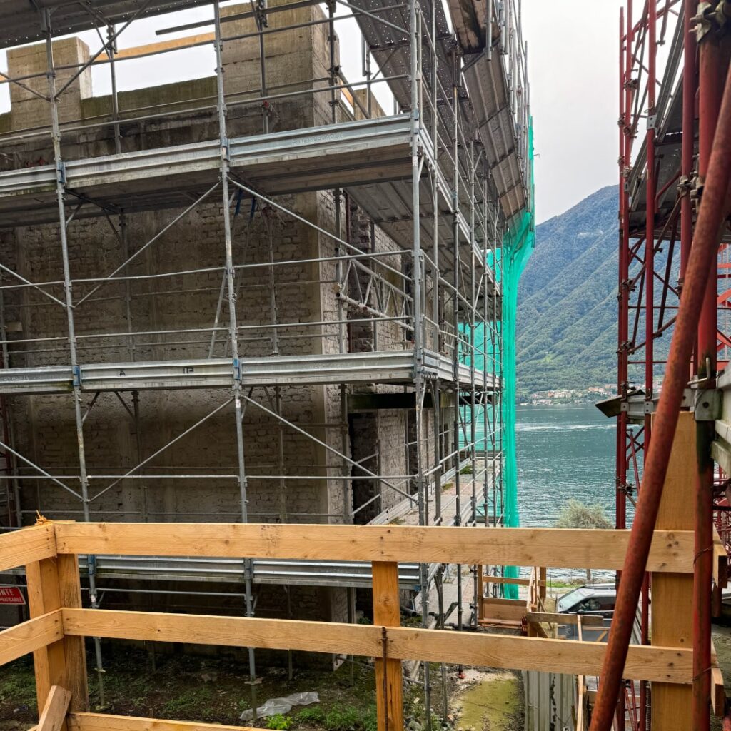 ponteggio-nuova-costruzione-lago-di-como